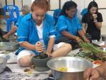 กิจกรรมที่ 6 การนวดแผนไทยและทำลูกประคบ