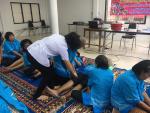 กิจกรรมที่ 6 การนวดแผนไทยและทำลูกประคบ